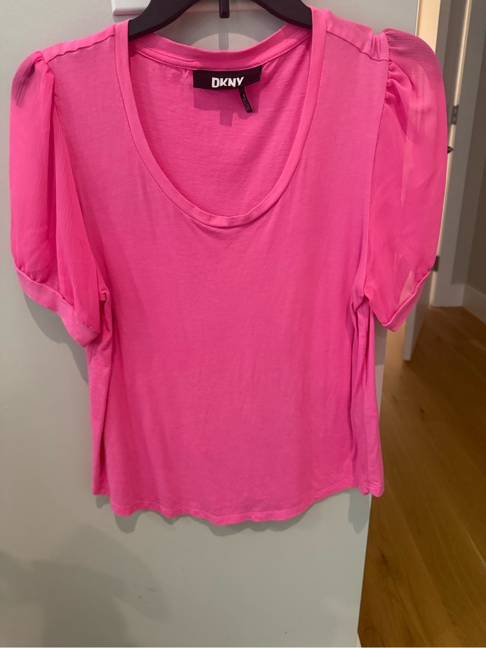 DKNY Bright Pink Scoop Neck Short Sleeve Top